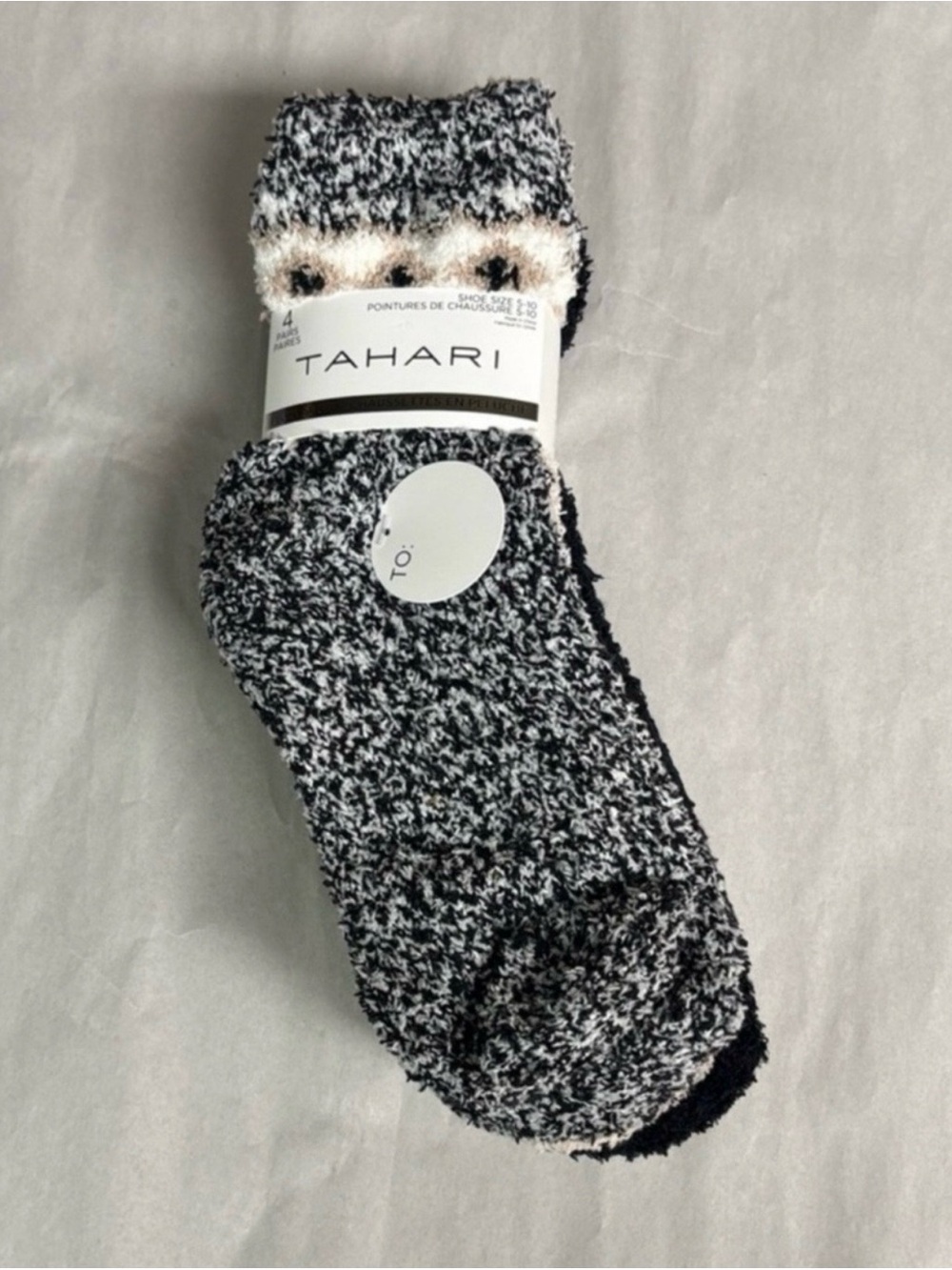 New Tahari Socks Women’s 4 Pair Cozy Fuzzy Plush Socks Casual Soft Classic